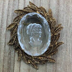Whiting & Davis Co. Vintage 3D Intaglio Faceted Cameo Crystal Brooch Pendant
